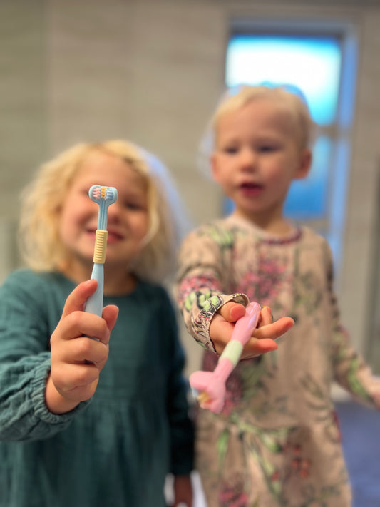 Expert Tips: Teaching Your Child Proper Brushing Techniques