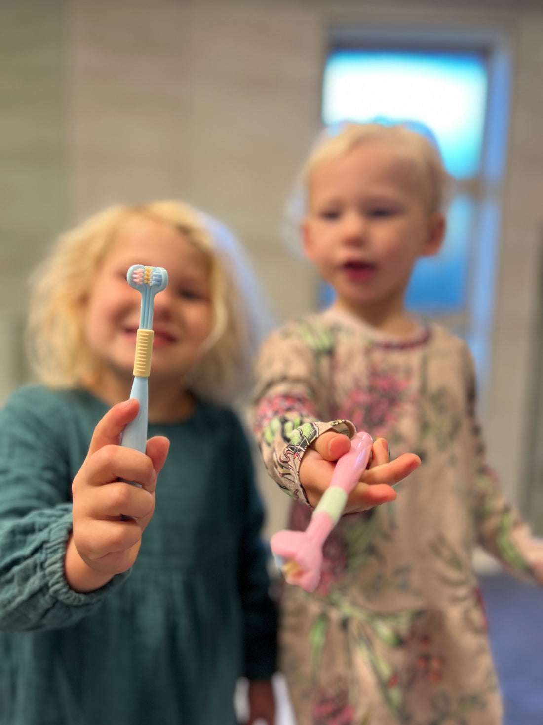 Expert Tips: Teaching Your Child Proper Brushing Techniques